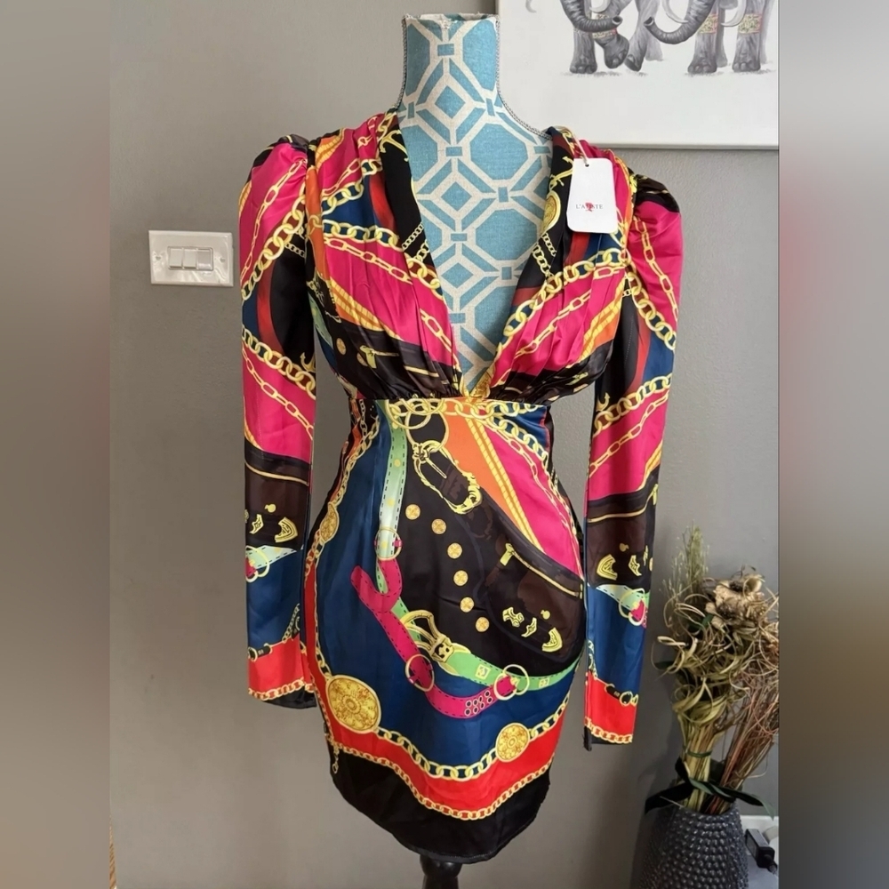 L’ATISTE by Amy Mini Dress beautifully colorful pallet featuring Size Small